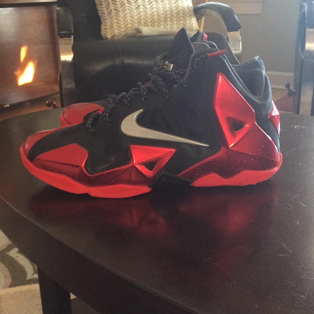 Lebron 11 away